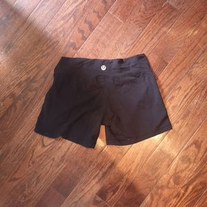 Lululemon 4" shorts